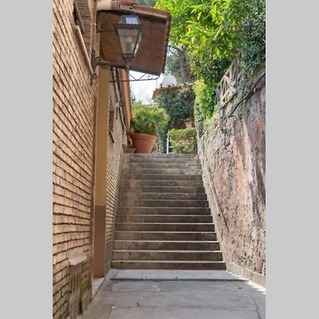Elegante Open Space Con Vasca Idromassaggio A Trastevere Luaran gambar
